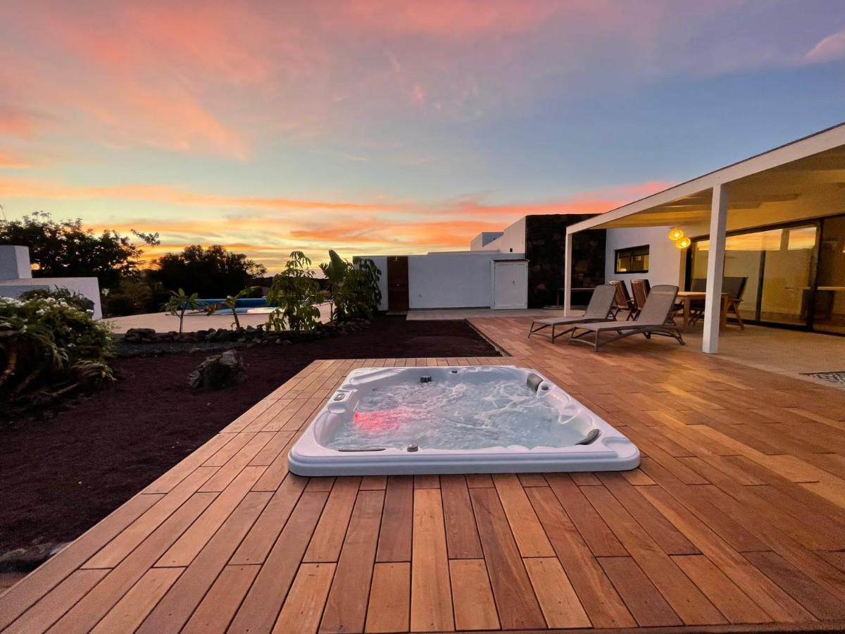 North Shore Villas Lajares, Manalari, Private Jacuzzi Dış mekan fotoğraf